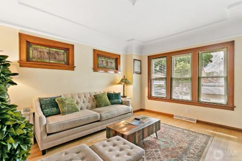 Milwaukee Bungalow in Waukesha (WI)