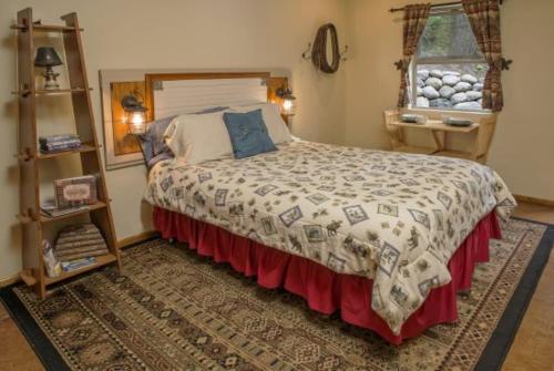 . Arapahoe Lodge Lower