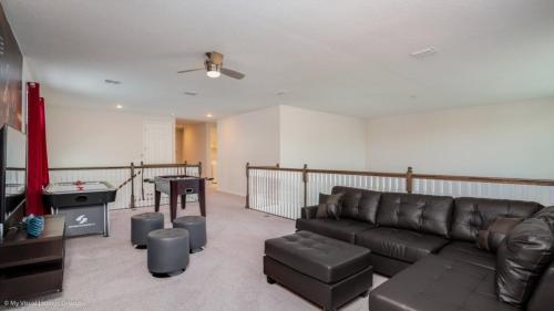 Beautiful Spacious 6 Bed Pool Spa Game Room villa - image 5