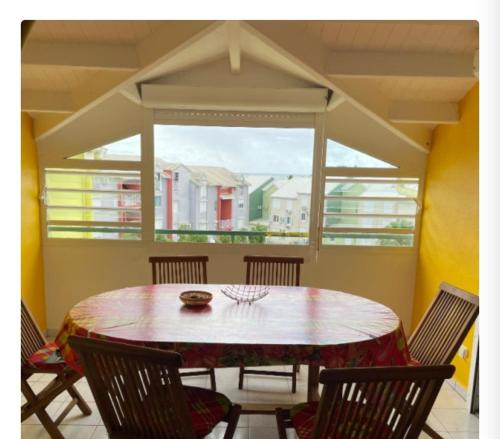 Appartement T2 a Moudong Sud Baie-Mahault