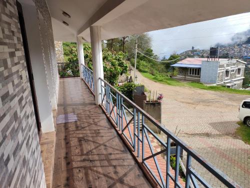 Spring Suite - image 5