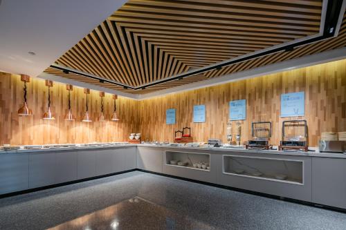 Food and beverages, Holiday Inn Express Xi'an High-Tech Zone North By IHG in Gaoxin