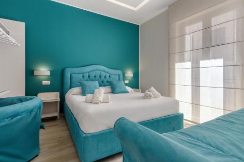 Tiffany Suites 3