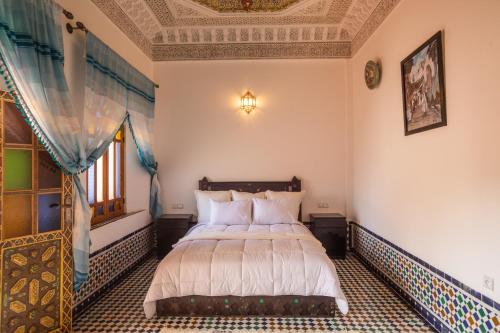 Riad Sayeda Al Hora - image 11