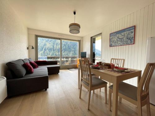 2 comfortable studios of 2-4 persons each in Chatel center