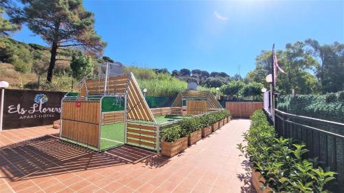 Two-Bedroom Apartment with Mountain View (4 Adults + 2 Children) image 10