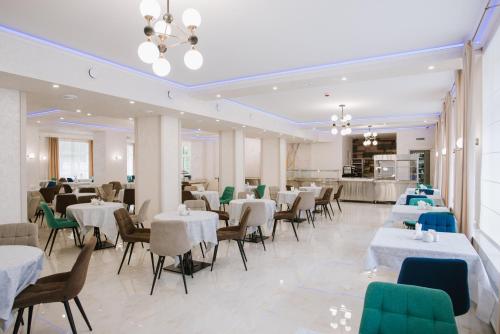 ห้องอาหาร, ОРАНТА in ตรูสกาเวตส์