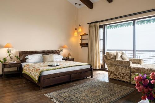 StayVista at Horizon 4BHK with Breakfast & Valley view