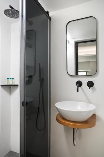 11 Enteka Acropolis Suites - main image