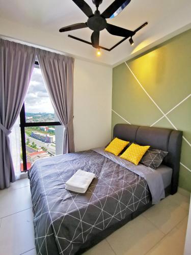 Astetica Pool & Lake View High Floor 100mbps Wifi Netflix Astetica Pool & Lake View High Floor 100mbps Wifi Netflix