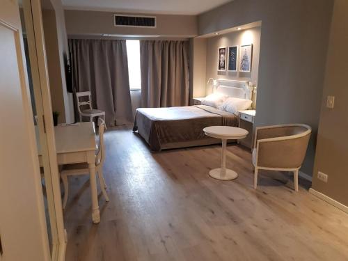 Standard Double Room image 8