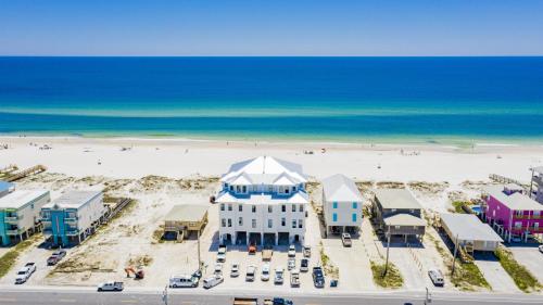 OneTwo-Bedroom Holiday home room in Seaside West 12 Bdrm 115 Bath Private Pools Sleeps 36