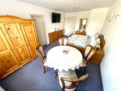 Hotel Charlott - image 4