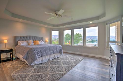 Manson Villa w/ Hot Tub ~ 1 Mi to Wineries! in Mensona (WA)