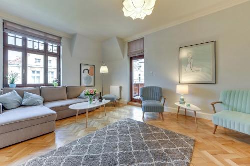 Fantazja - 100 m2 Family Premium Apartment with 2 balkonies, by Sanhaus Apartments