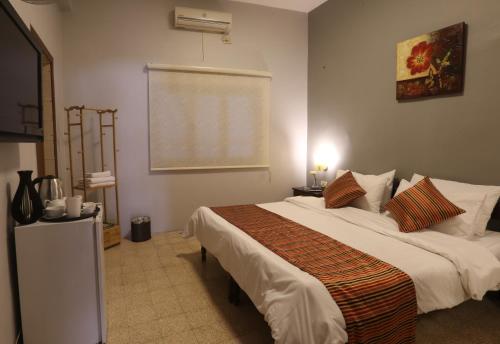 Riviera Hostal (Riviera Hostel) in Ammán