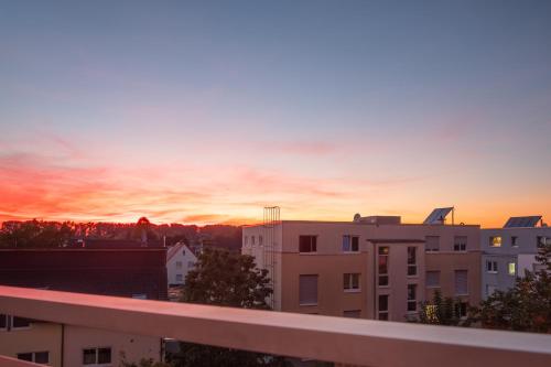 ทัศนียภาพ, Schöne 2 Zimmerwohnung mit UHD-TV, großem Balkon und Hängematte (Schone 2 Zimmerwohnung mit UHD-TV, großem Balkon und Hangematte) in ลัมเพอร์ทไฮม์