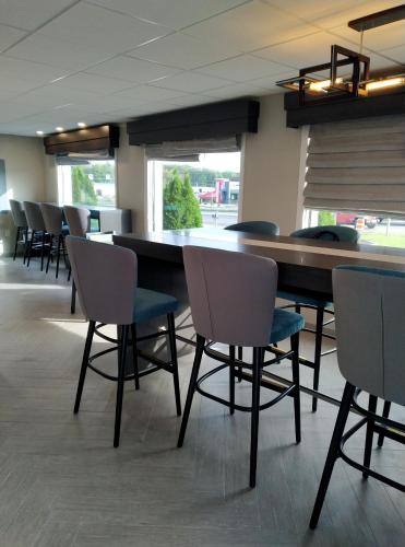 The Elmwood - image 5