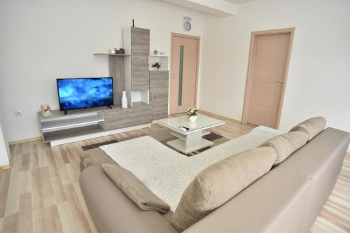 B&B Koumanovo - SOKOLANA Apartments - Bed and Breakfast Koumanovo