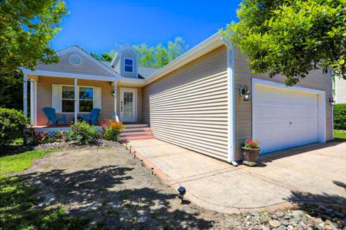 Clearwater -- 33718 East Hampton Ln