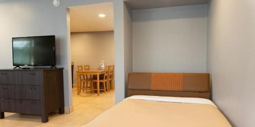Celebration Suites 2 Bedroom Condo - image 4