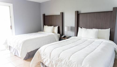 Celebration Suites 2 Bedroom Condo - image 7