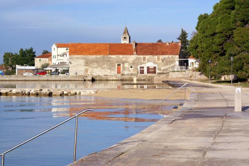 Apartments by the sea Sveti Filip i Jakov Biograd - 16966 - image 14