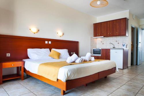 Olive Bay Hotel 2