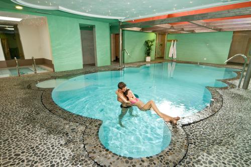 帕諾拉馬療養度假酒店 (Hotel Panorama Wellness & Resort) in 馬洛斯科