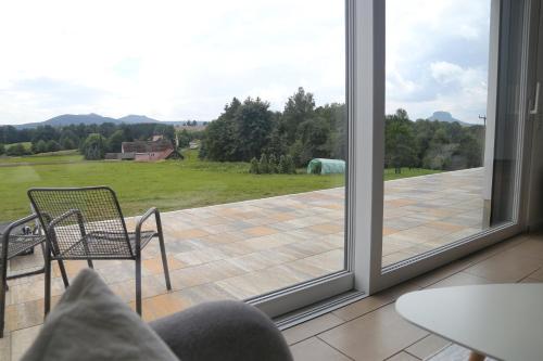 Kilátás, Auszeit mit Weitblick in der Sächsischen Schweiz - kleiner Bauernhof mit Tieren und Wallbox (Auszeit mit Weitblick in der Sachsischen Schweiz - kleiner Bauernhof mit Tieren und Wallbox) in Rathmannsdorf - Hohe