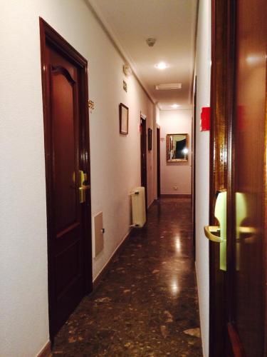 Hostal Sonsoles Madrid-Centro - image 10