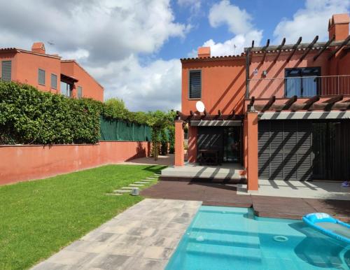  Casa con piscina privada, Golf Bonmont in 43300 Bonmont Terres Noves