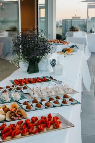 J44 Lifestyle Hotel - image 11