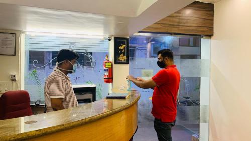 Half Moon Palace Chennai – Chennai, IL