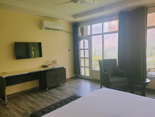 Hilltop Hotel photo