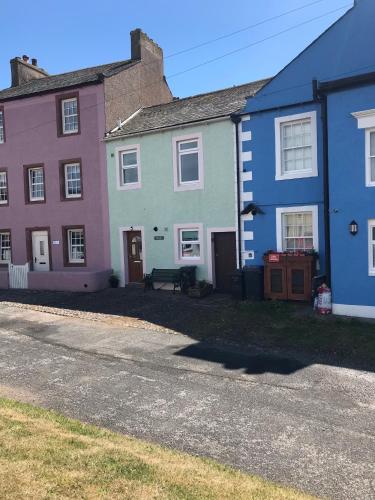 West View cottage in seaside town of Allonby