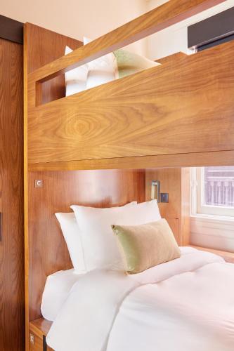 FOUND Hotel, San Francisco Room Type - Superior Twin Room