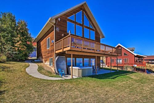 Garden City Lake House Hot Tub and Views!