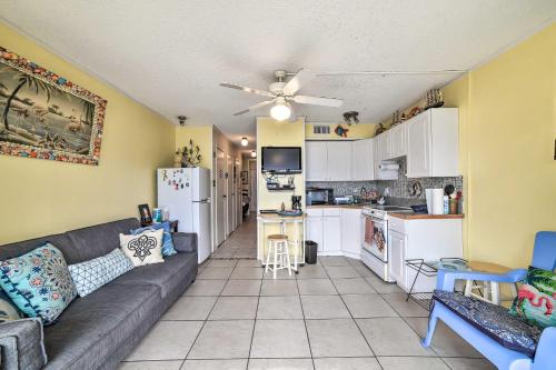 Cozy Beach View Getaway with Resort Amenities! in Corpus Christi, USA