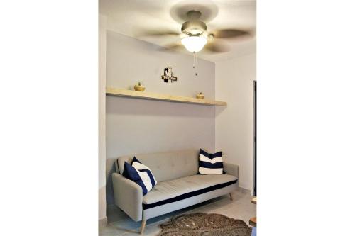 Charming Remodeled Space with Great Wi-Fi Near 5th Ave!