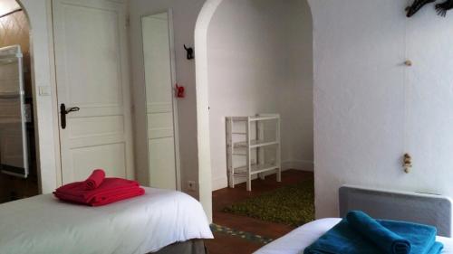 Charm in Provence - image 5