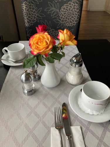 Hotel KonradP Holzkirchen - image 13