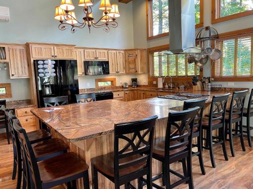 Marble Mountain Chalet in Wilmington