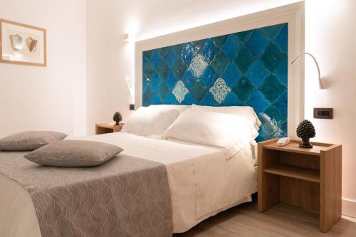 Standard Double Room image 10