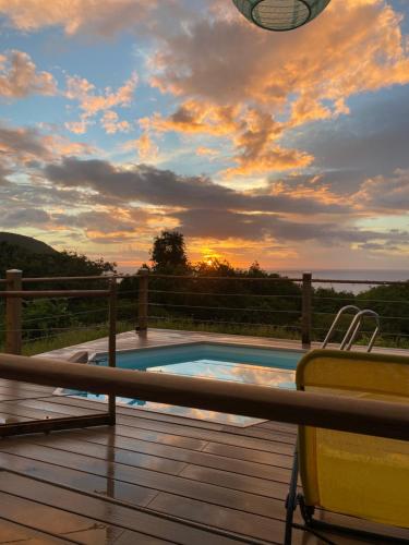 Piscina, BUNG À ZIOTTE (BUNG A ZIOTTE) in Deshaies