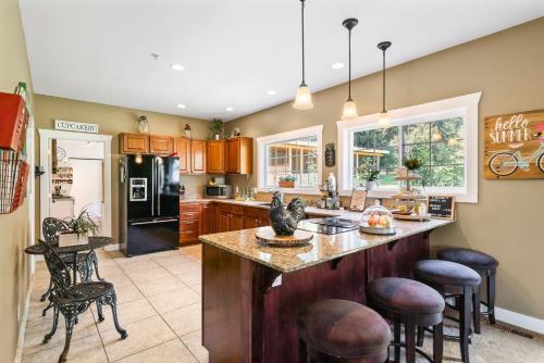 Granite Hills Inn - image 12