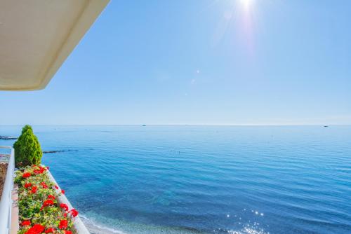 Beachfront Apartment Marbella Center