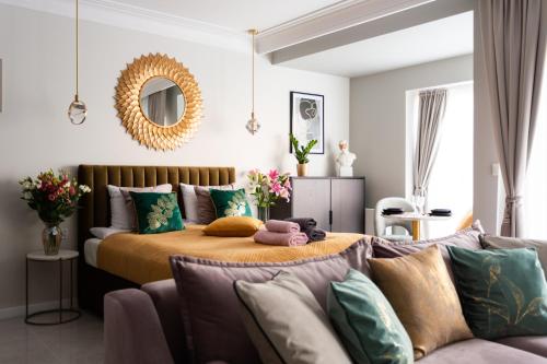 Golden Prince Apartment, so close to Rynek! Free parking included., Wroclaw