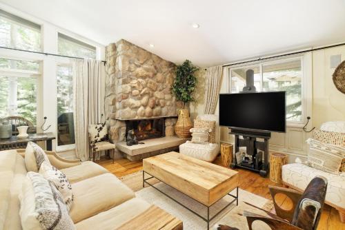 Deluxe 4 Bedroom - Aspen Alps #202 - image 9