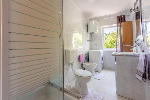 Two-Bedroom Apartment image 3